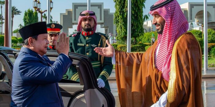 Berita Prabowo-Pangeran MbS Teken Investasi Rp437 T dan Bentuk DKT RI-Saudi
