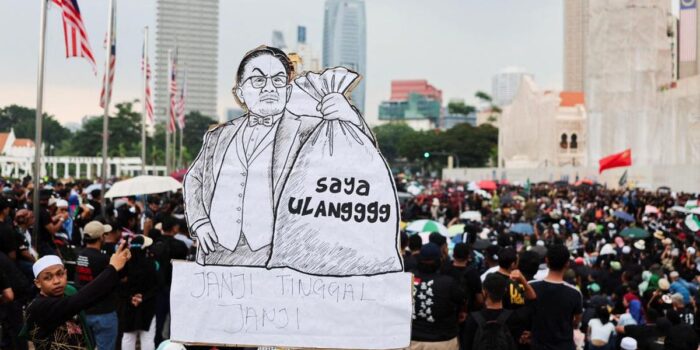 Berita Alasan Ribuan Warga Malaysia Demo Desak PM Anwar Ibrahim Mundur
