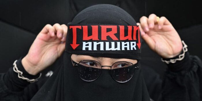 Berita Biaya Hidup Makin Mahal, Warga Malaysia Demo Desak PM Anwar Turun