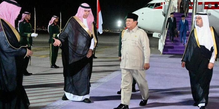Berita Tiba di Jeddah, Prabowo Akan Bertemu Pangeran MbS