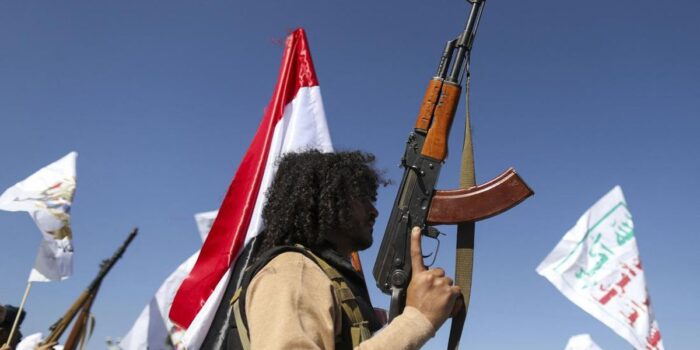Berita Timteng Panas Lagi! Houthi Tembak Rentetan Rudal Balas Serangan Israel