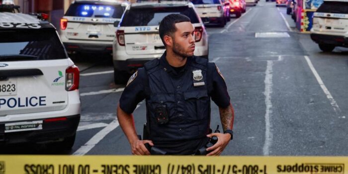 Berita Penembakan Massal Manhattan New York, Pelaku Tewas Bunuh Diri