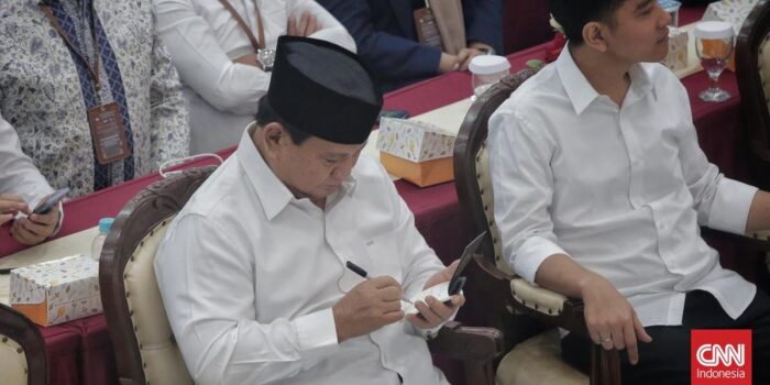 Berita Prabowo Gelar Ratas Bahas Cuaca Ekstrem hingga Sekolah Rakyat