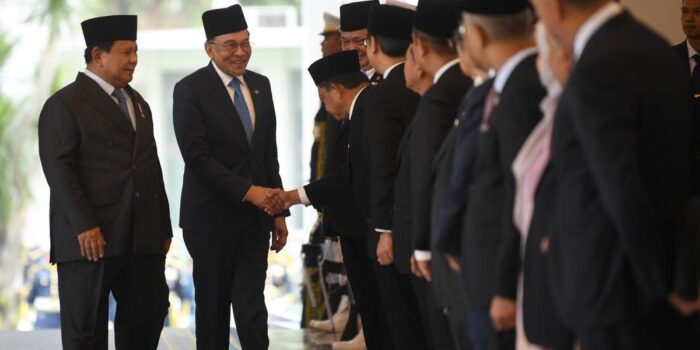 Berita Prabowo Puji PM Anwar Sukses Mediasi Konflik Thailand-Kamboja
