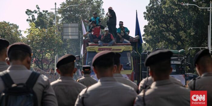 Berita Serikat Buruh Kecam Kapolres Jakpus Tangkap Demonstran Zero ODOL