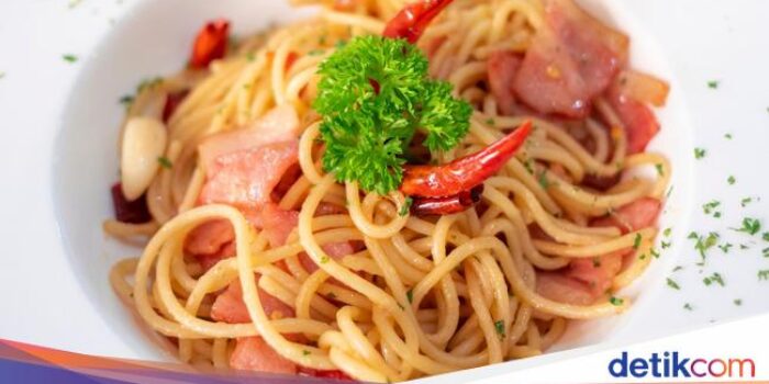 Pahami- 3 Resep Spaghetti Aglio Olio dengan Aneka Topping Lezat