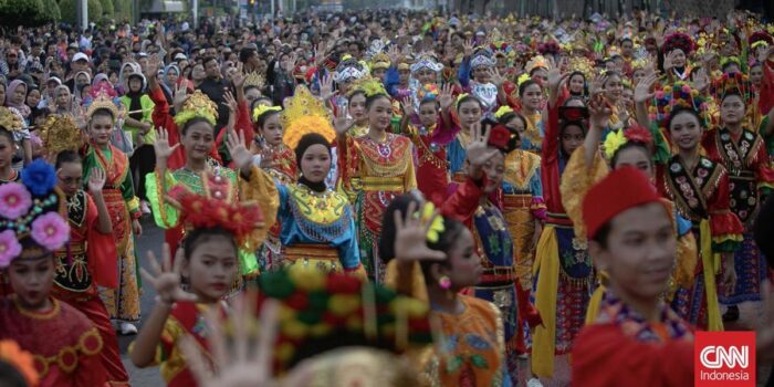 Berita Ribuan Penari dan Pesilat Meriahkan Jakarta Dalam Warna