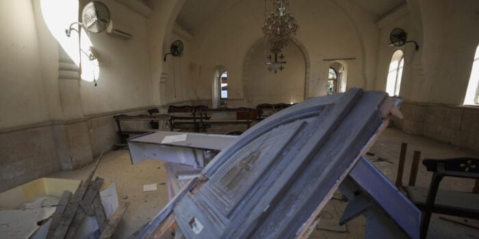 Berita Israel Bom Satu-satunya Gereja Katolik di Gaza, 3 Orang Tewas