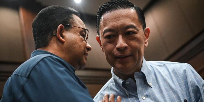 Berita Eks Pimpinan KPK & Anies Hadiri Pleidoi Lembong, Doakan Hakim Objektif