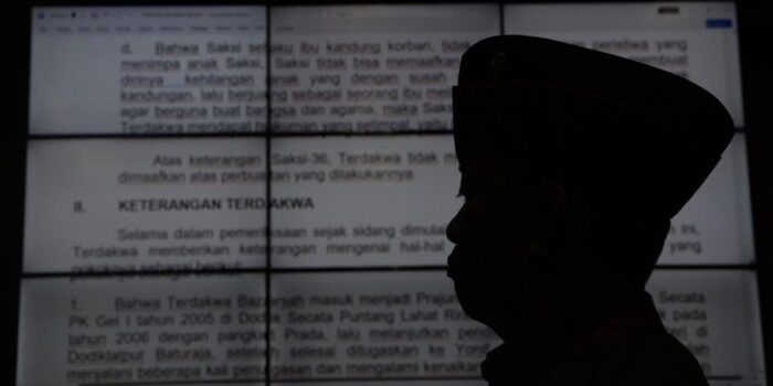 Berita Kopda Bazar Penembak Polisi Dituntut Oditur Militer Dihukum Mati