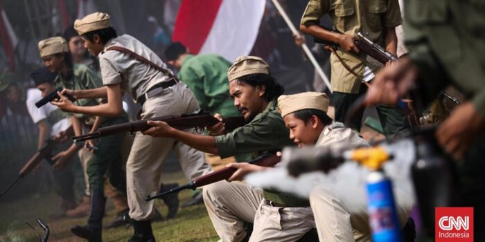 Berita DPR Ingatkan Proyek Penulisan Ulang Sejarah RI Tak Jawa Sentris