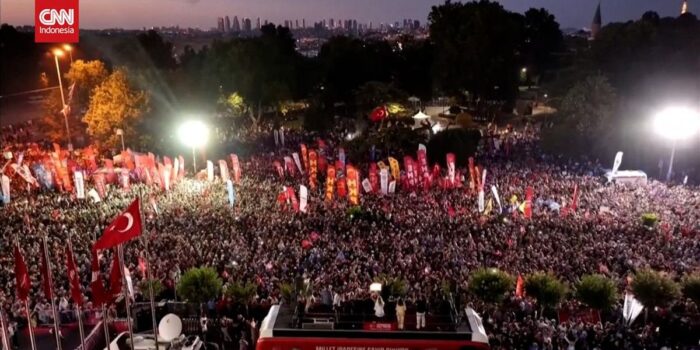 Berita Oposisi Turki Peringati 100 Hari Penahanan Wali Kota Imamoglu