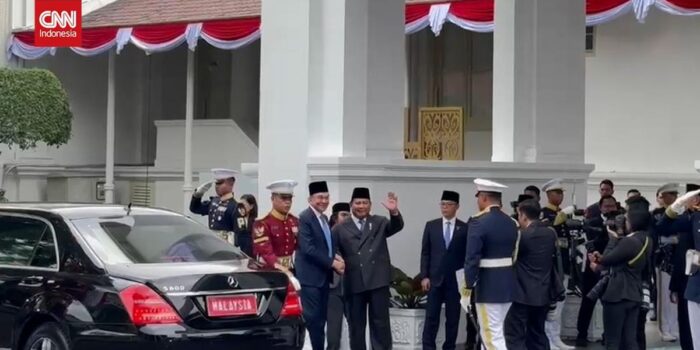 Berita Prabowo Sambut Anwar Ibrahim di Istana Kepresidenan Jakarta