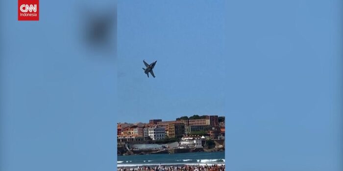 Berita Detik-detik Manuver Esktrem Jet Tempur Spanyol Hindari Burung