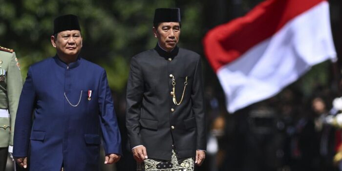 Berita Prabowo Sering Cek Medsos, Singgung Isu Pecah Kongsi dengan Jokowi