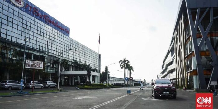 Berita 72 Mobil Disita Kejagung dari Gedung Sritex di Sukoharjo