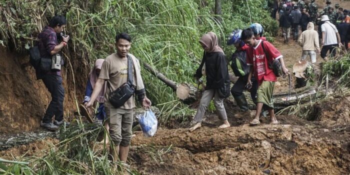 Berita Waspada Potensi Longsor di Jaksel dan Jaktim Sepanjang Juli 2025