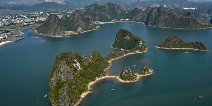 Berita Kapal Wisata Terbalik di Ha Long Bay Vietnam, 28 Turis Tewas