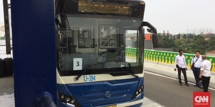 Berita Sejumlah Rute Transjakarta Tak Beroperasi Imbas Demo 25 Agustus di DPR