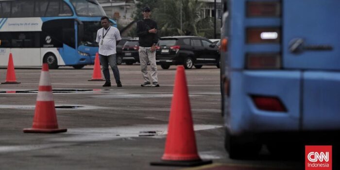 Berita Daftar Rute Transjakarta yang Dialihkan Imbas Demo di Jakarta Hari Ini