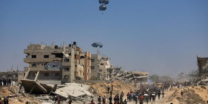 Berita Berbatasan Langsung, Kenapa Mesir Kirim Bantuan ke Gaza via Udara?