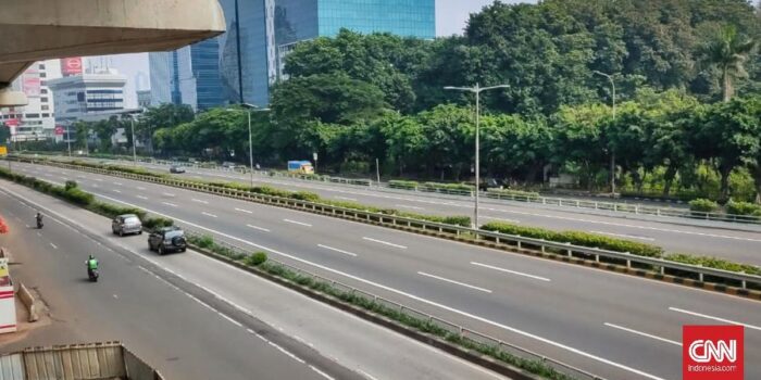 Berita Minggu Pagi, Beberapa Gerbang Tol Dalkot Jakarta Ditutup