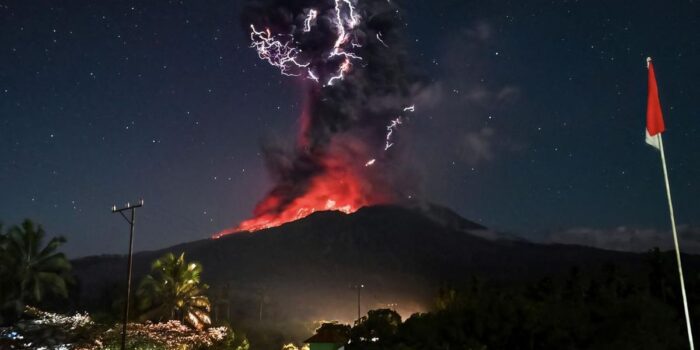 Berita Gunung Lewotobi Laki-laki Kembali Erupsi Sabtu Malam