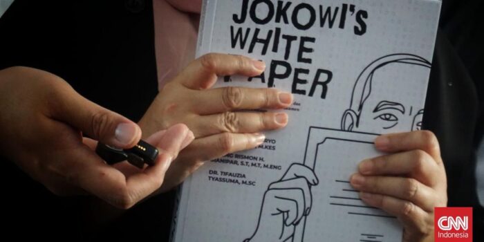 Berita Babak Baru, Roy Suryo Cs Terbitkan Buku Jokowi’s White Paper