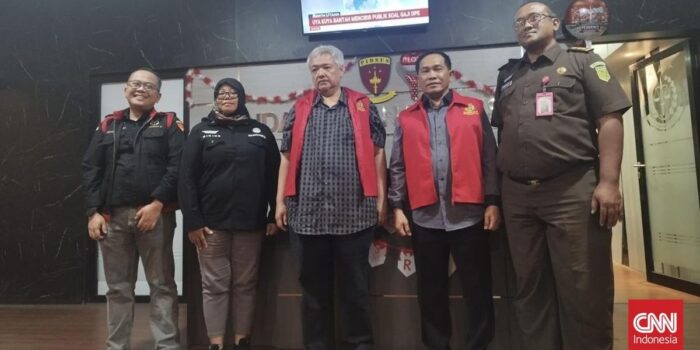 Berita Eks Pj Bupati Sidoarjo Jadi Tersangka Korupsi Dana Hibah Disdik 2017