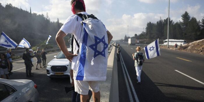 Berita Israel Blokade Penggalangan Donasi Bantuan dari Jerusalem untuk Gaza