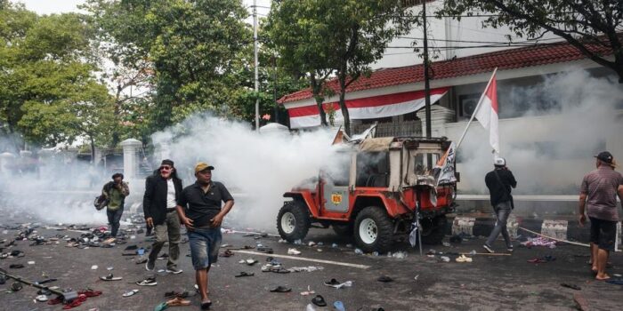 Berita Sempat Diisukan Tewas, Wartawan Dirawat Kena Gas Air Mata di Demo Pati