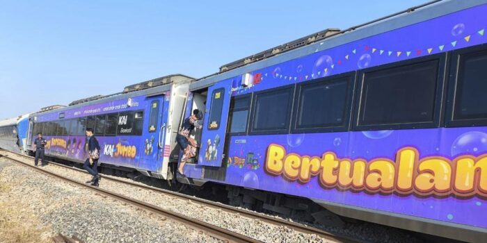 Berita 7 Perjalanan KA Semarang-Jakarta Dibatalkan Imbas Argo Bromo Anjlok