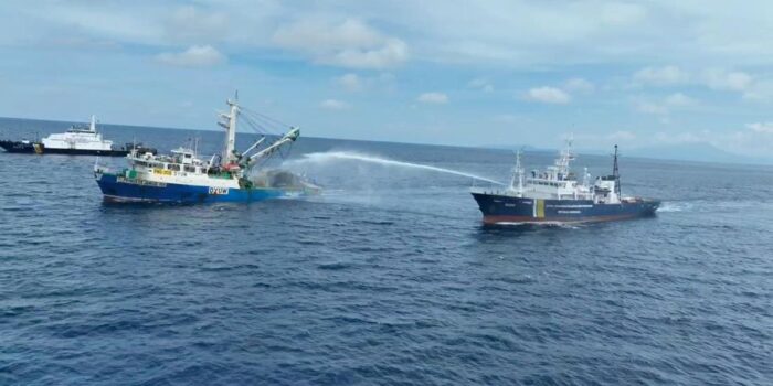 Berita KKP Tangkap Kapal Asing Jumbo Pencuri Ikan di Lautan Papua
