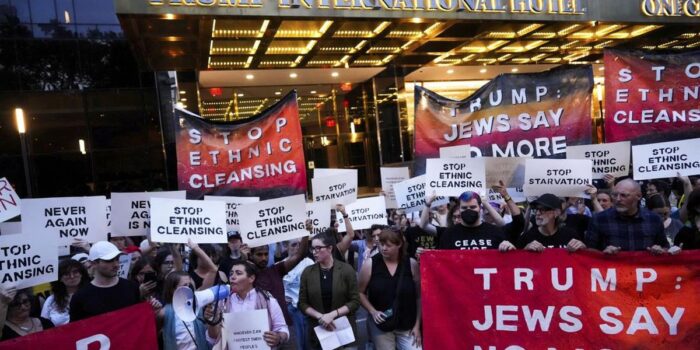 Berita Massa Aksi Bela Palestina Geruduk Hotel Trump di New York