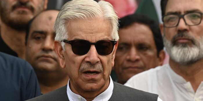 Berita Menhan Pakistan Tuding Separuh Birokrat Negaranya Korup