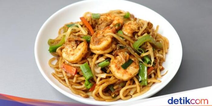 Pahami- Resep Mie Goreng Udang Harum Bawang Putih yang Sedap