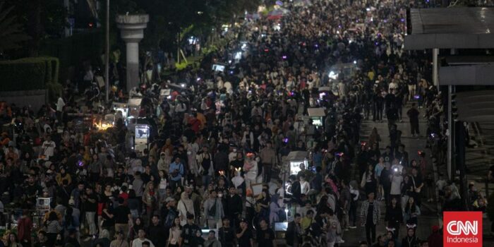 Berita Warga Menyemut di Kawasan Monas Saksikan Karnaval Kemerdekaan