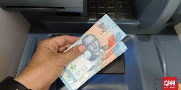 Berita Pakai Tusuk Gigi, 4 Orang Rampok Rp706 Juta dari ATM di Medan
