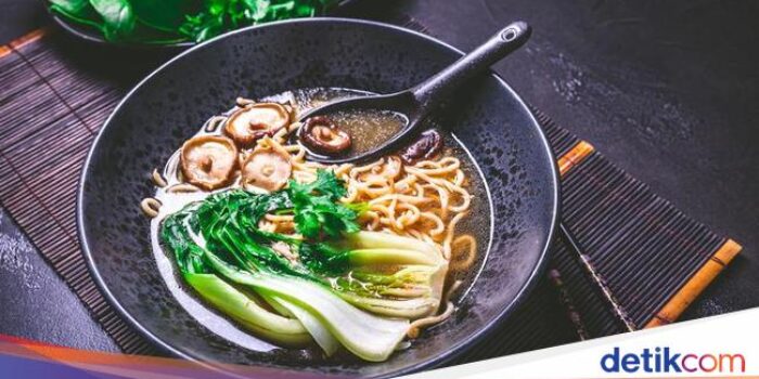 Pahami- Resep Ramen Jamur Berkuah Gurih yang Cocok Dinikmati Vegan