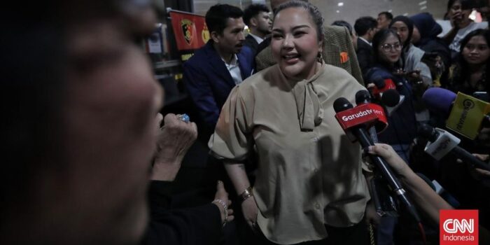 Berita DNA Tak Identik, Polisi Akan Tentukan Status Lisa Mariana di Kasus RK