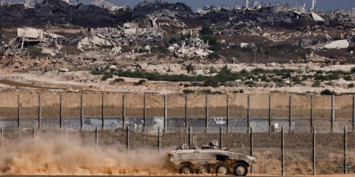 Berita Manuver Tank Israel di Perbatasan Gaza