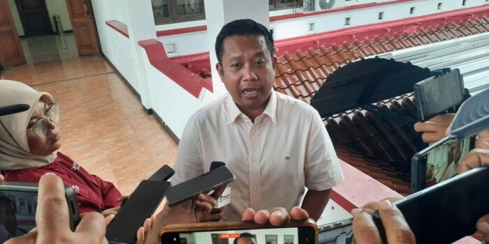 Berita Ketua Pansus Pemakzulan Bupati Pati Mengaku Diintai Mobil Misterius