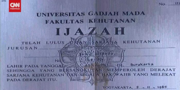 Berita UGM Tegaskan Hanya Satu Kali Cetak Ijazah Jokowi