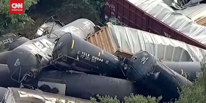 Berita Kereta Barang di Texas Anjlok, 35 Gerbong Keluar Jalur