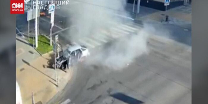 Berita Detik-detik Drone Ukraina Hantam Mobil di Belgorod Rusia