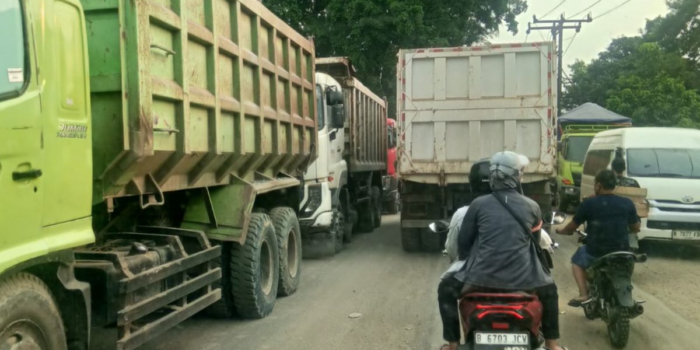 Berita Polri-Kemenhub Bentuk Satgas Atasi Kendaraan Kelebihan Muatan