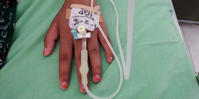 Berita 20 Siswa Keracunan MBG di Mamuju Sulbar, 2 Kritis