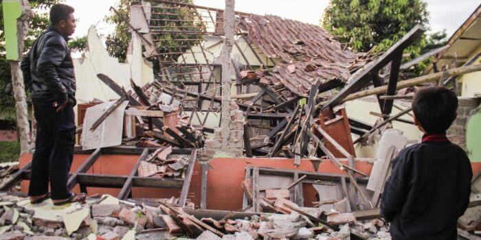 Berita 5 Rumah Rusak, 20 Jiwa Terdampak