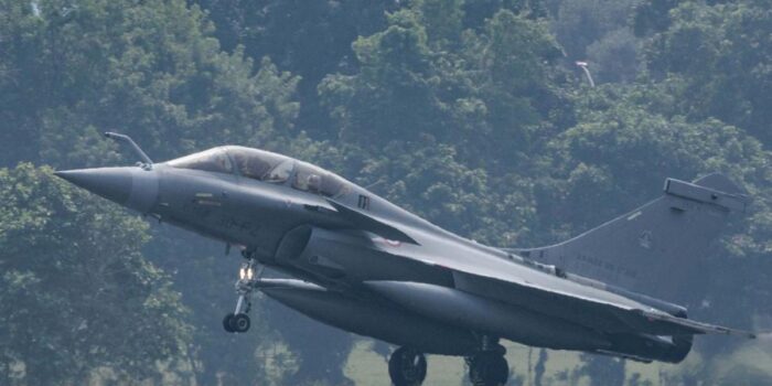 Berita Empat Penerbang Tempur TNI AU Sukses Terbang Solo Rafale di Prancis