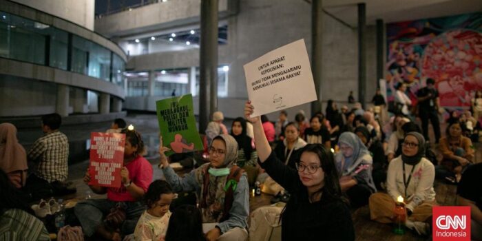 Berita Aliansi Ibu Indonesia Minta Aparat Setop Represif, Bebaskan Pelajar